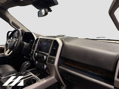 Used 2018 Ford F150 Lariat w/ Equipment Group 502A Luxury image 32