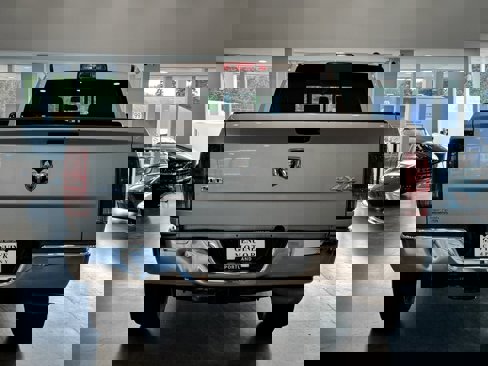 Used 2012 RAM 1500 Classic SLT image 5