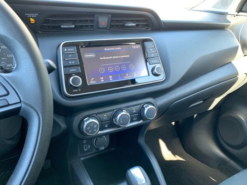 Used 2024 Nissan Kicks S image 18