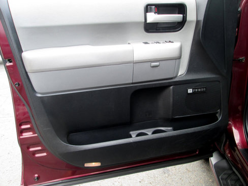 Used 2008 Toyota Sequoia Limited image 27