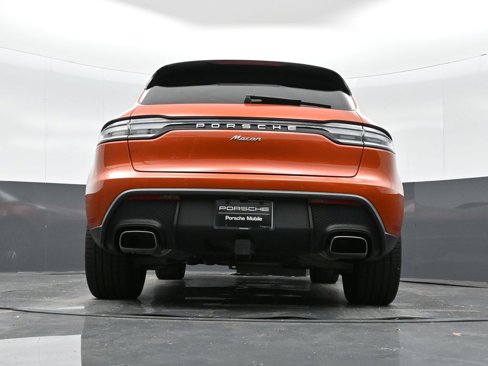 Certified 2025 Porsche Macan image 36