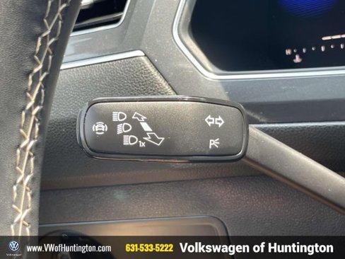 Certified 2022 Volkswagen Tiguan SE w/ Panoramic Sunroof Package image 19