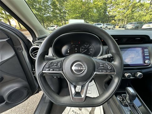 Used 2024 Nissan Kicks SV image 14