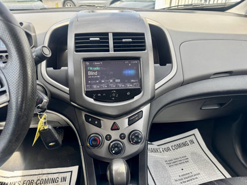 Used 2016 Chevrolet Sonic LT image 17