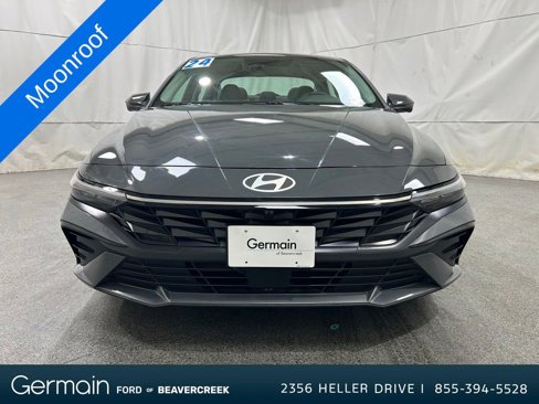Used 2024 Hyundai Elantra Limited image 2