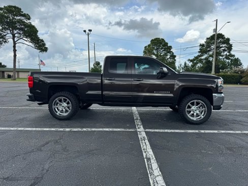 Used 2018 Chevrolet Silverado 1500 LT w/ Trailering Package image 5