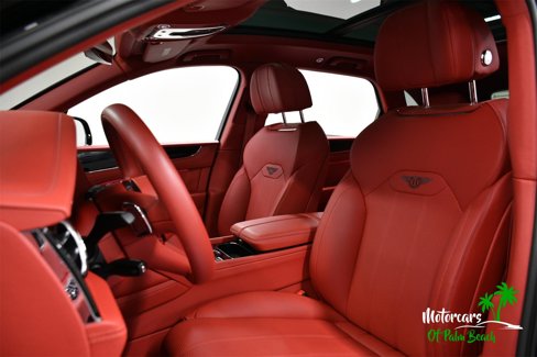 Used 2022 Bentley Bentayga image 21