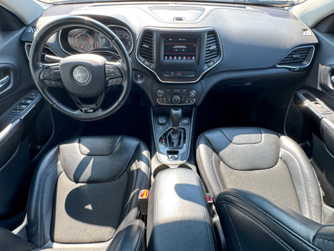 Used 2020 Jeep Cherokee Latitude Plus image 25