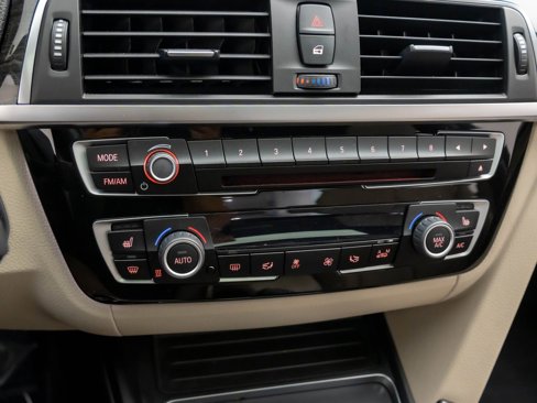 Used 2017 BMW 330e image 24