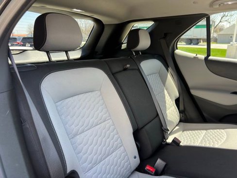 Used 2021 Chevrolet Equinox LT w/ LPO, Floor Liner Package image 19