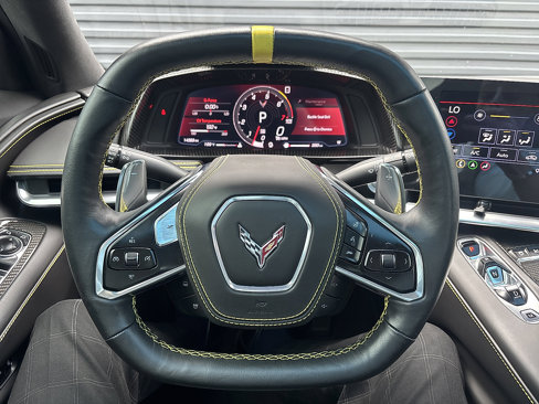 Used 2020 Chevrolet Corvette Stingray Premium Cpe w/ 3LT Preferred Equipment Group image 15