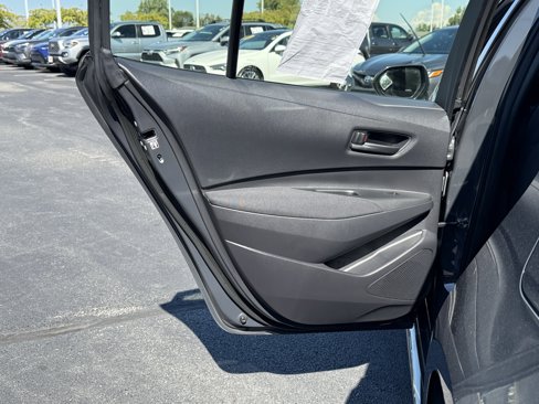 Used 2023 Toyota Corolla LE image 19