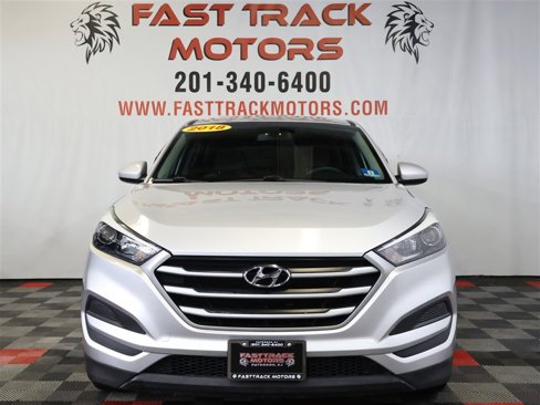Used 2018 Hyundai Tucson SE image 2