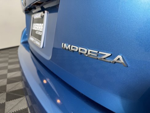 Used 2018 Subaru Impreza 2.0i Premium w/ Eyesight & BSD & Rcta image 10