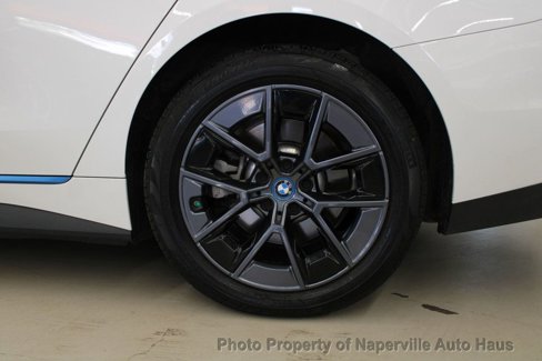 Used 2023 BMW i4 eDrive40 w/ Premium Package image 12