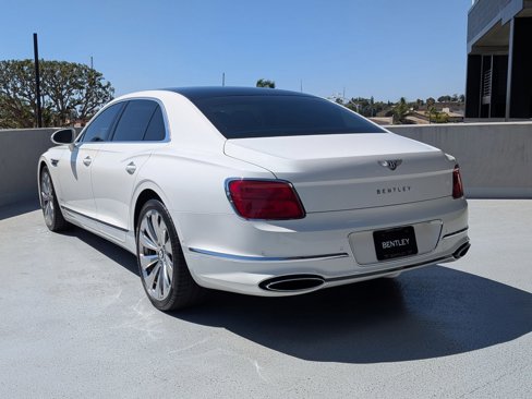 Certified 2021 Bentley Flying Spur W12 image 3