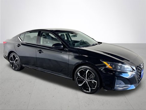 Used 2023 Nissan Altima 2.5 SR image 4