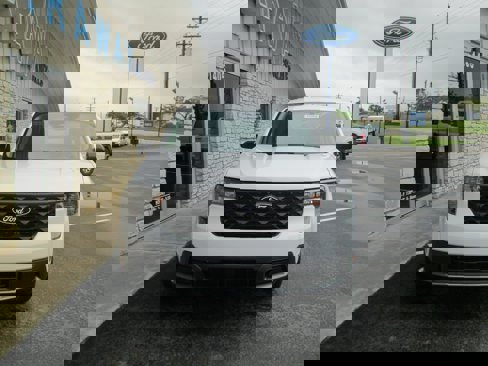 New 2025 Ford Maverick XLT w/ XLT Luxury Package image 32