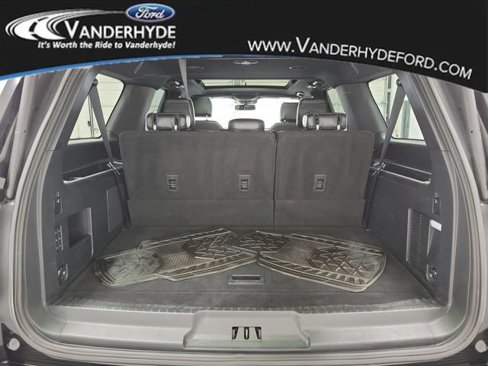 Used 2020 Ford Expedition Max Limited image 8