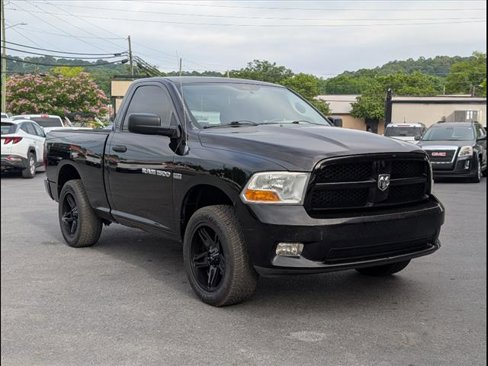 Used 2012 RAM 1500 Express image 2
