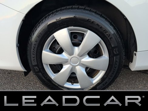 Used 2010 Toyota Corolla LE image 8
