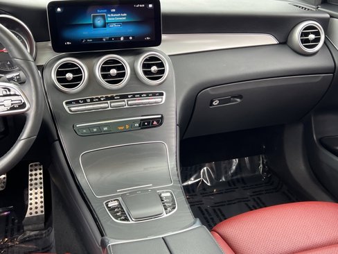 Used 2021 Mercedes-Benz GLC 300 4MATIC w/ AMG Line image 25