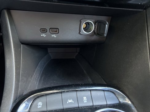 Used 2024 Buick Encore GX Sport Touring w/ Experience Buick Package image 32