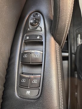 Used 2020 Nissan Armada SL w/ Premium Package image 28