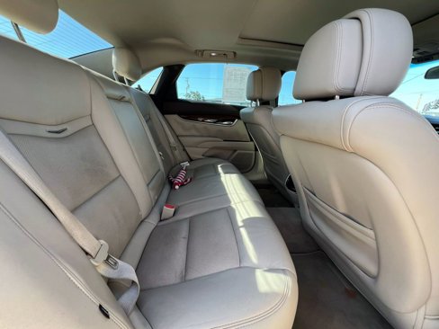 Used 2013 Cadillac XTS Luxury w/ Driver Awareness Package image 18