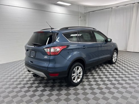 Used 2018 Ford Escape SE image 6