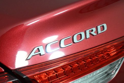 Used 2018 Honda Accord LX image 25