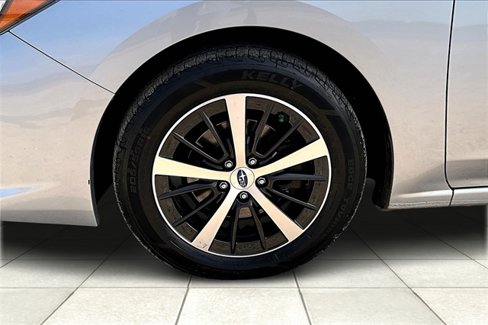 Used 2020 Subaru Impreza 2.0i Premium image 9