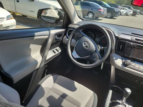 Used 2016 Toyota RAV4 XLE image 7