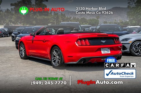 Used 2017 Ford Mustang Premium image 3