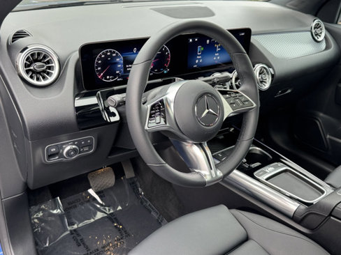 Certified 2025 Mercedes-Benz GLA 250 image 17