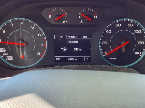 Used 2024 Chevrolet Malibu LT image 3