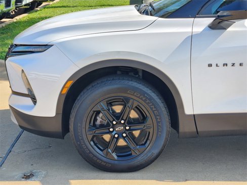 Used 2023 Chevrolet Blazer LT w/ Convenience Package image 9