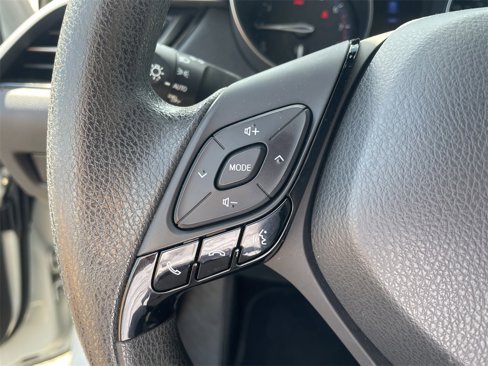 Used 2020 Toyota C-HR image 16
