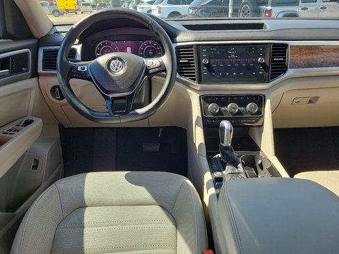 Used 2019 Volkswagen Atlas SEL Premium image 12