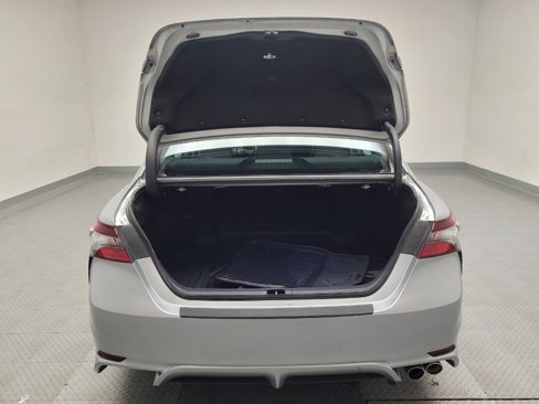 Used 2022 Toyota Camry SE image 29