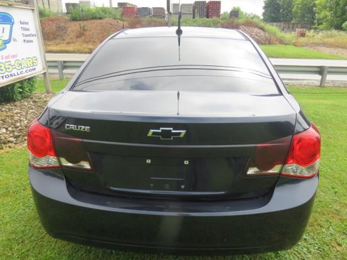 Used 2014 Chevrolet Cruze LS image 6
