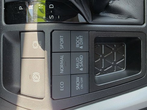 Used 2023 Toyota RAV4 XLE image 20