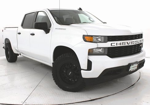 Used 2021 Chevrolet Silverado 1500 Custom image 1