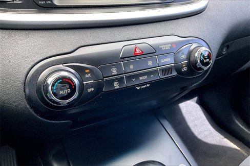 Used 2018 Kia Sorento LX image 26