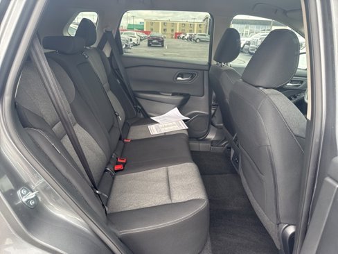 Used 2024 Nissan Rogue SV image 21