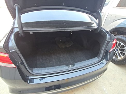 Used 2018 Kia Optima LX image 21