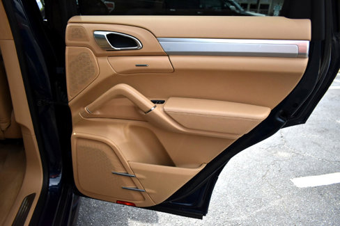Used 2013 Porsche Cayenne GTS image 31
