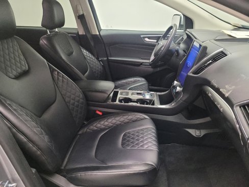 Used 2024 Ford Edge Titanium image 21