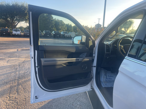 Used 2019 Ford Expedition XLT w/ Equipment Group 202A image 13