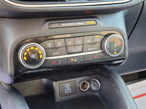 Used 2022 Ford Escape SE w/ Cold Weather Package image 33